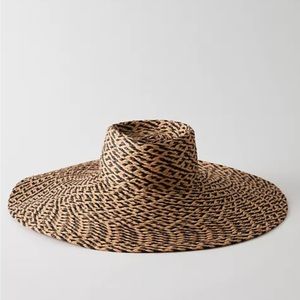 Aritzia Auxiliary Hamptons Straw Hat